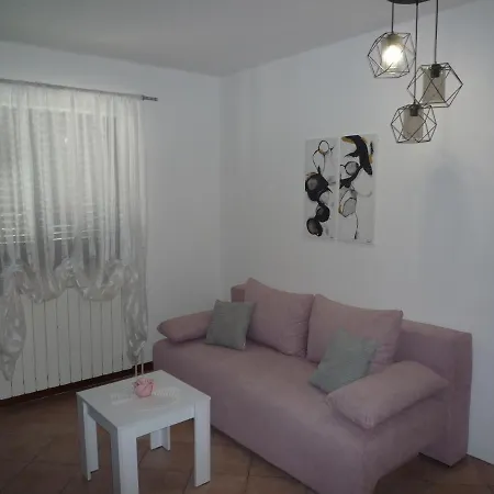 Apartment Tina